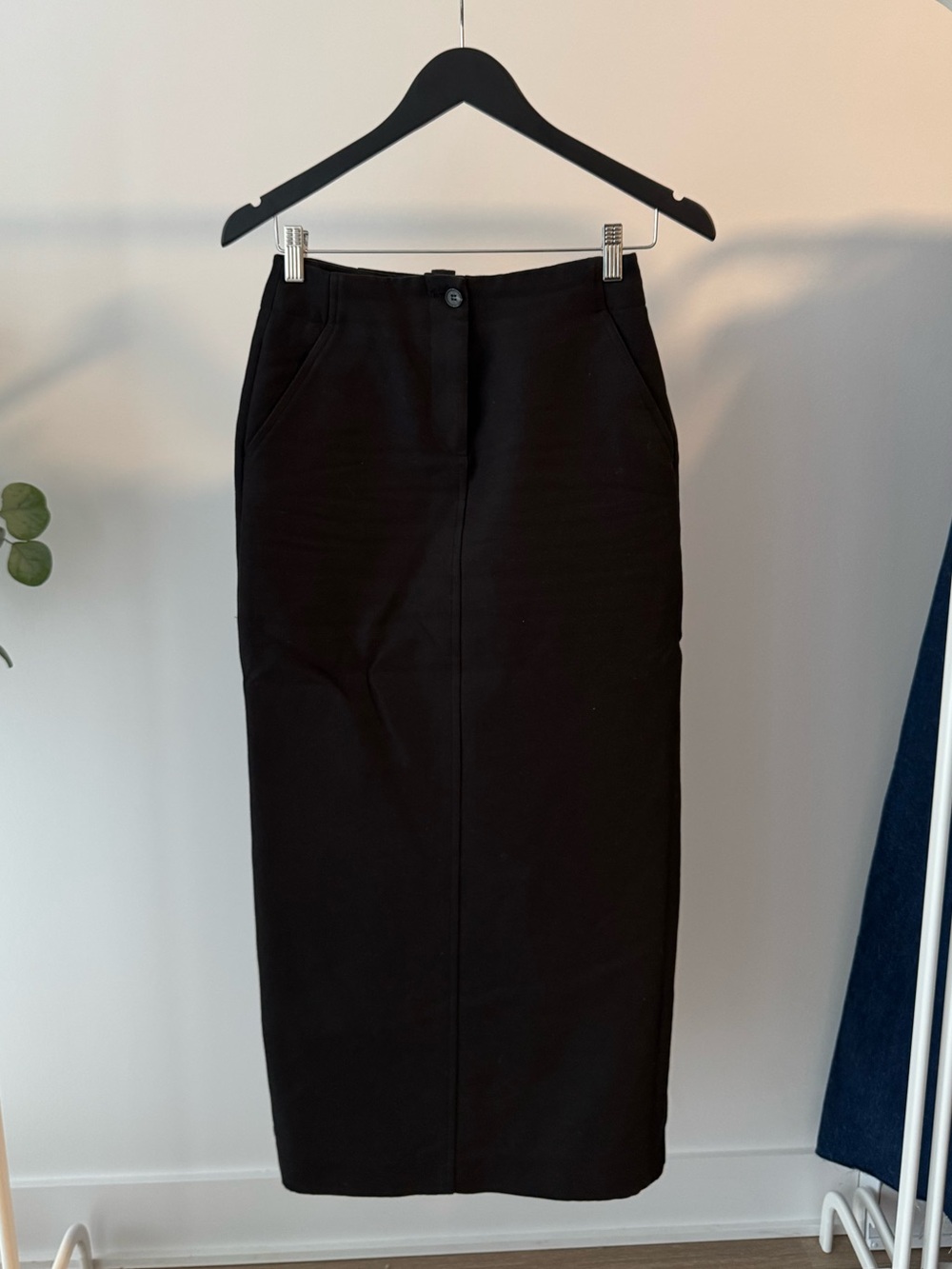 H&M Black High-Waist Pencil Skirt